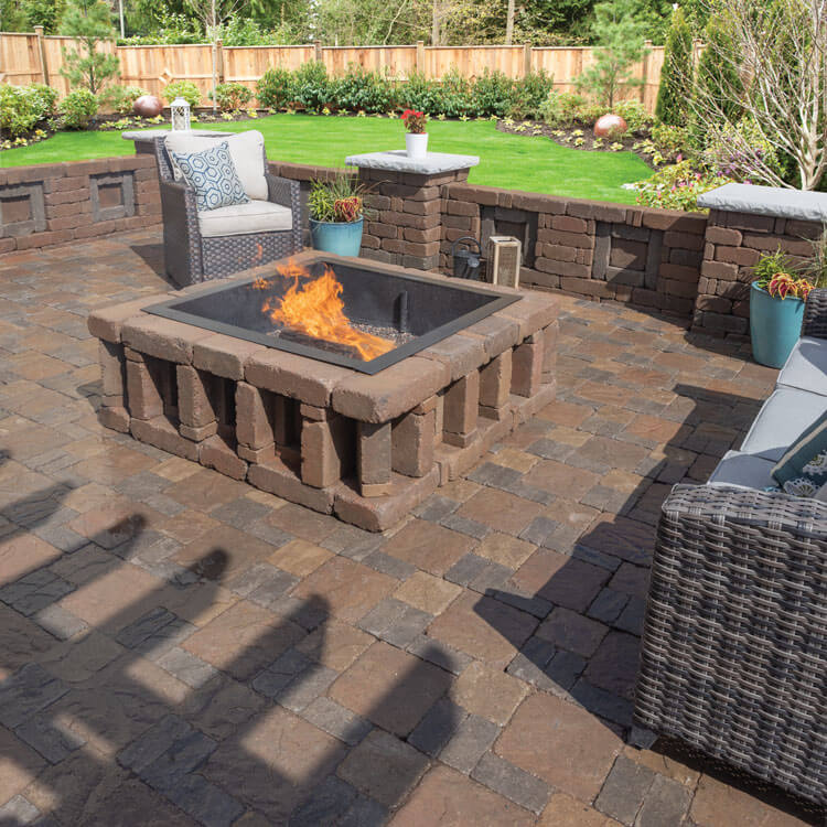 Diy Weekend Backyard Block Projects, Building A Fire Pit Out Of Retaining Wall Blocks